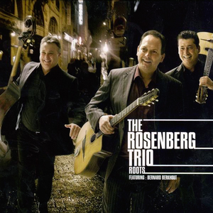 臭脚女混混给我打脚枪的
